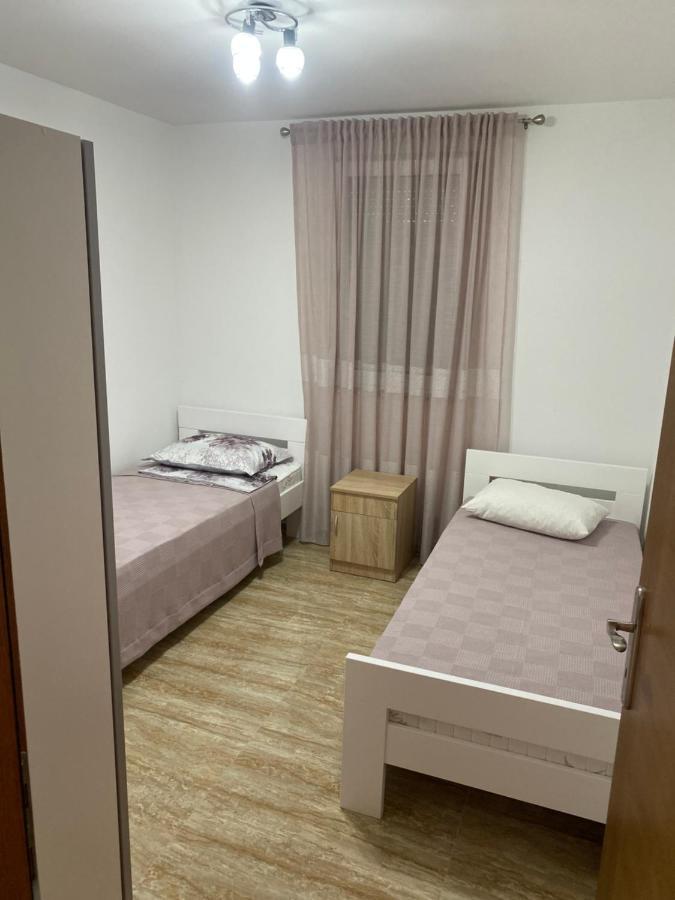 Apartman 02 بار المظهر الخارجي الصورة